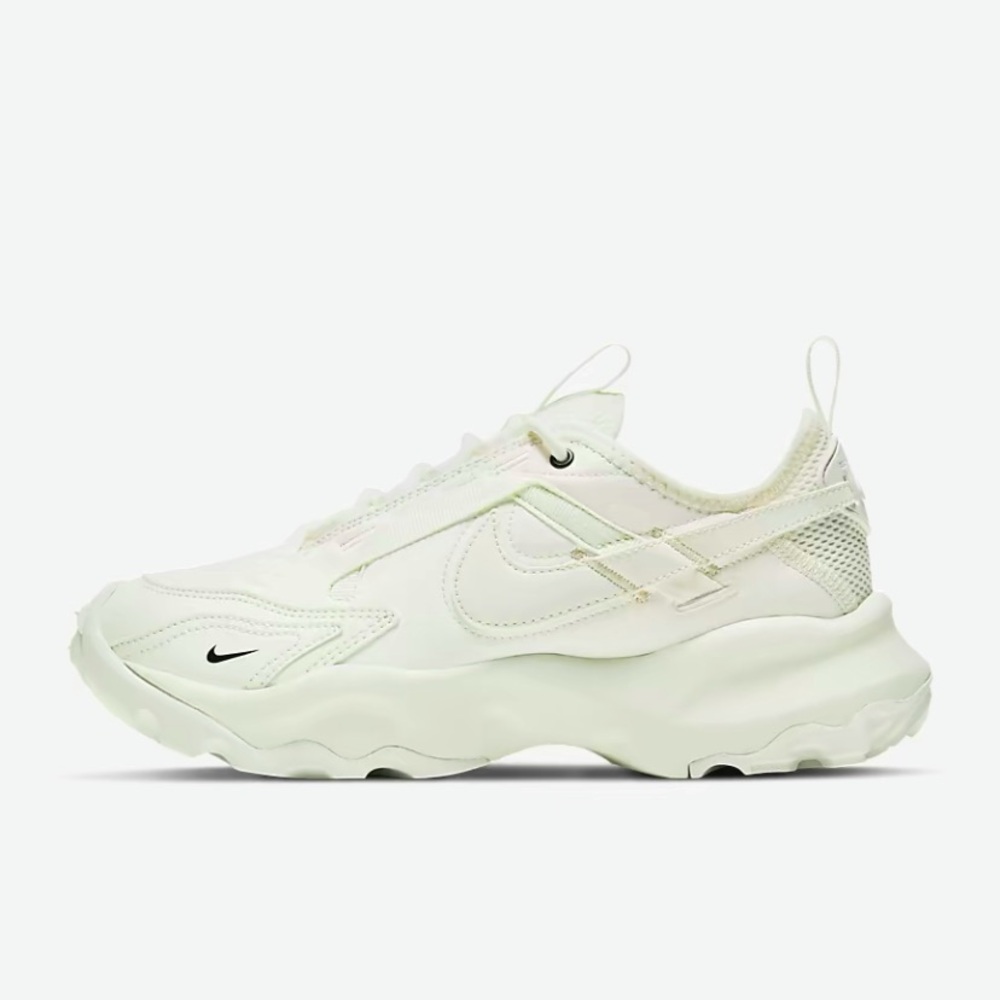 Nike TC 7900 Sneakers - Picture 2 of 10
